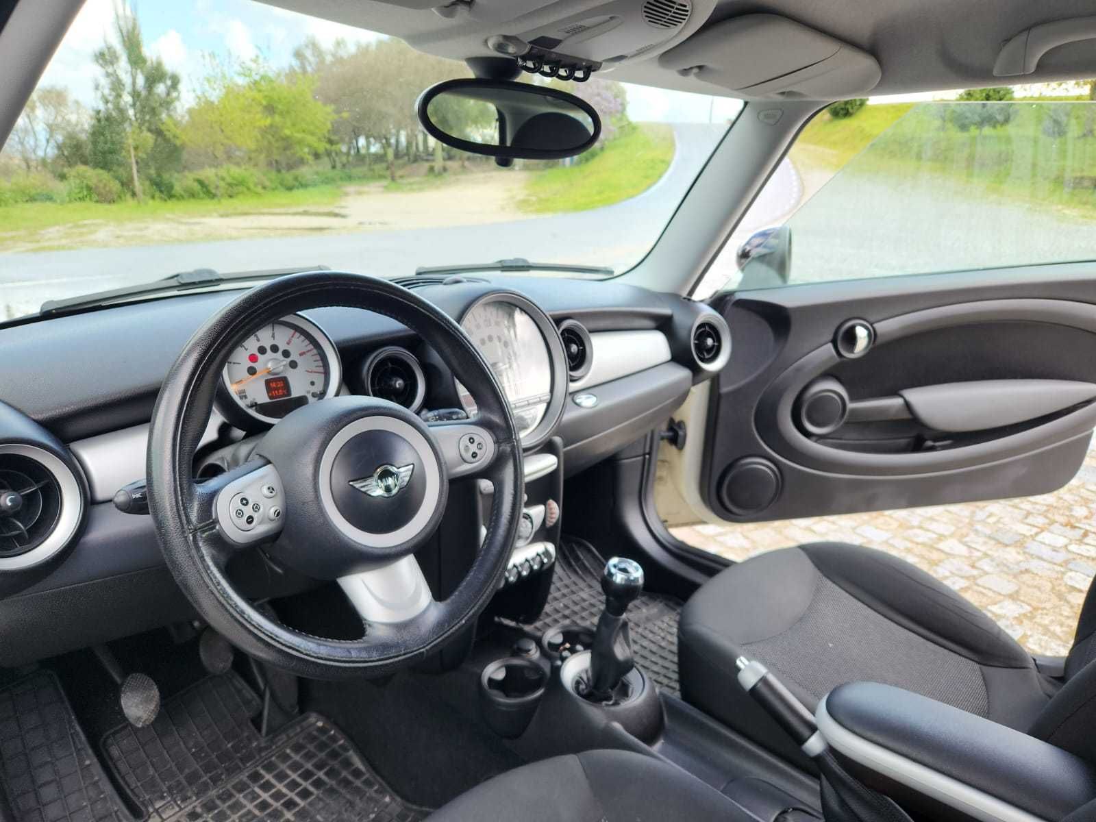 MINI Cooper D 1.6