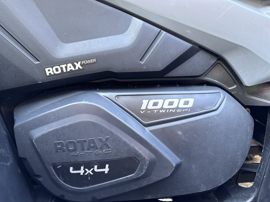Quad  CAN-AM   Outlander 1000.  Zarejestrowany.   Jak nowy.  Perfekt.
