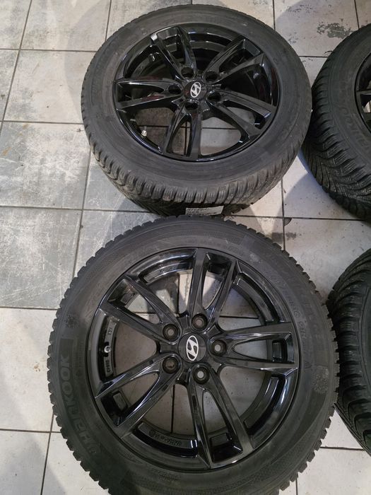 Felgi Hyundai 16" 5x114,3 z oponami 205/55 R16 i30 i40