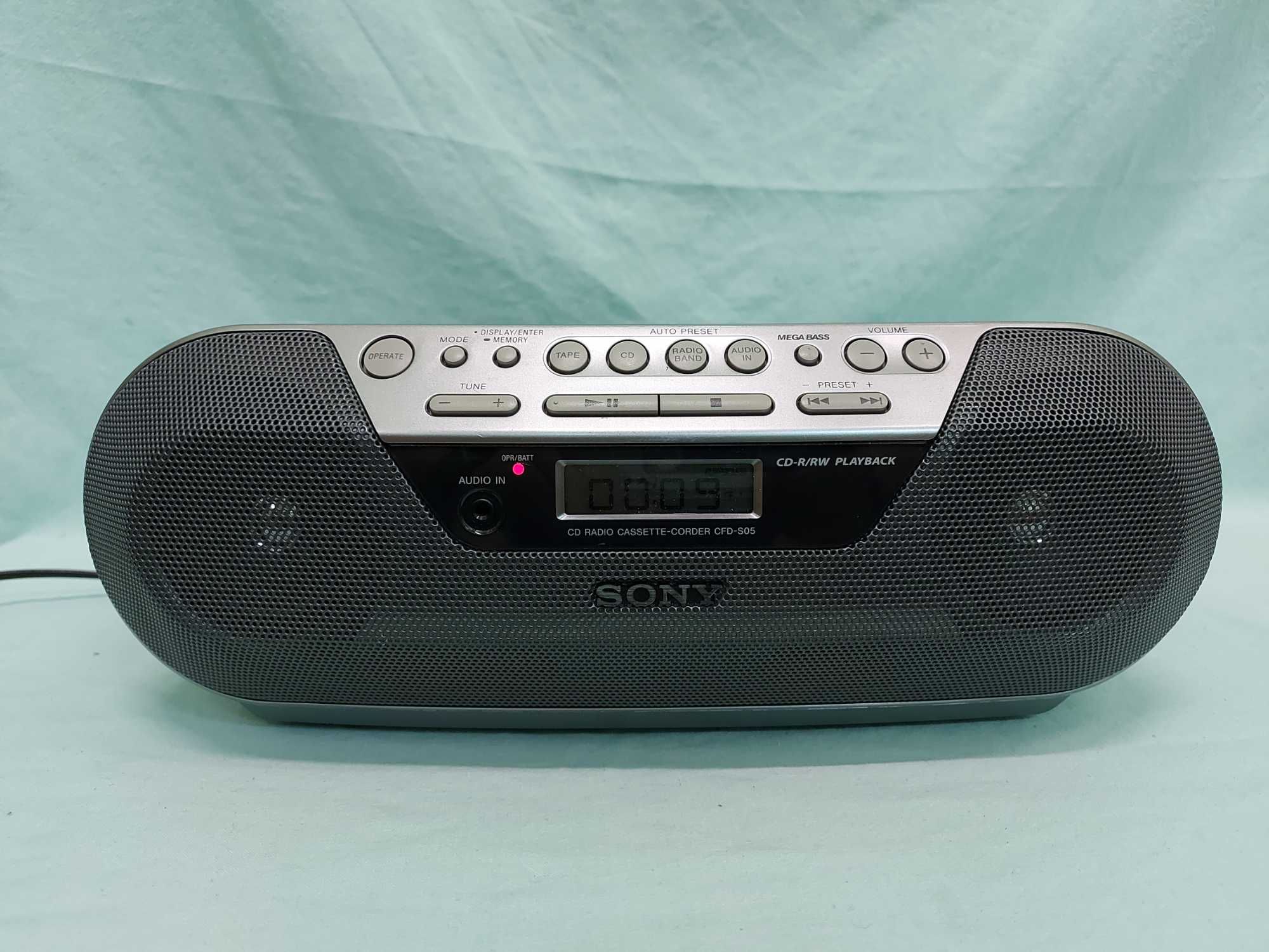 Radiomagnetofon Sony CFD-S05