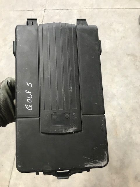Tampa da bateria Vw Golf V 5
