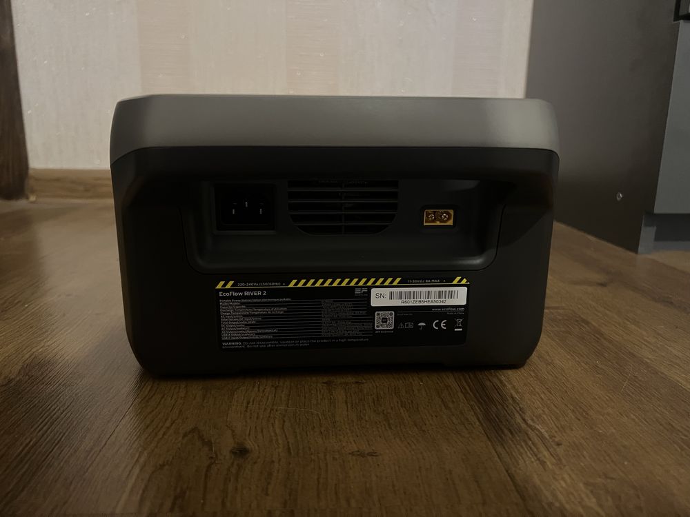 Продам зарядну станцію EcoFlow