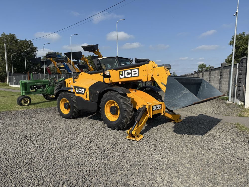 JCB 535-125 2016рік 3300годин