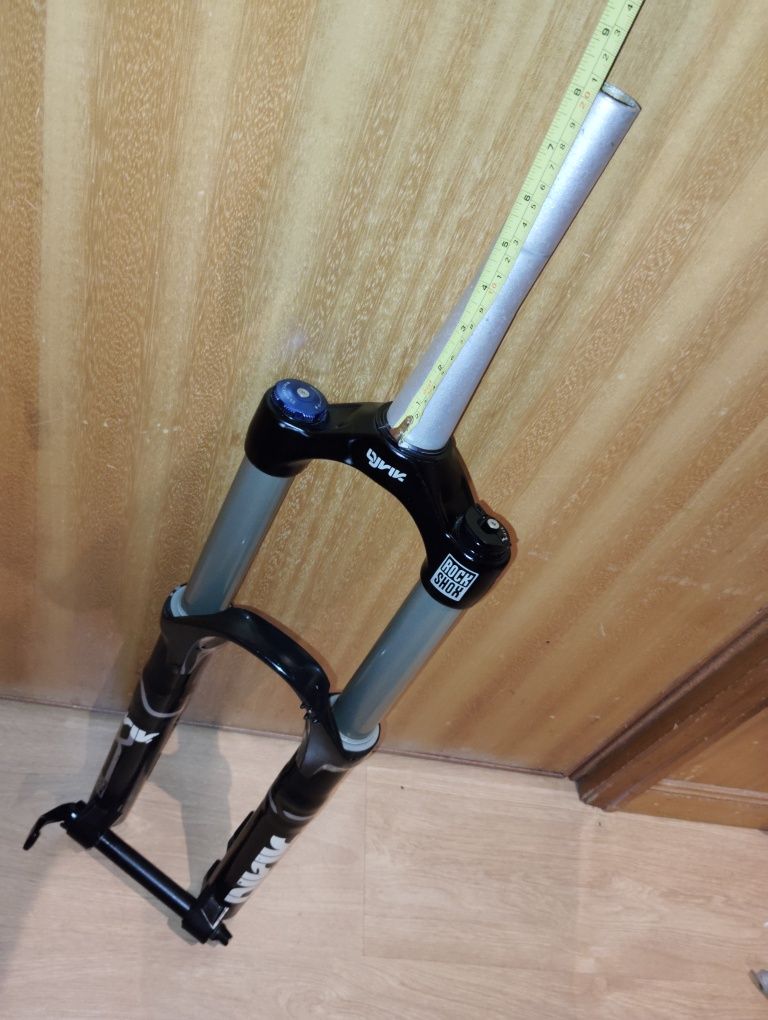 Suspenção Rock Shox Lyrik