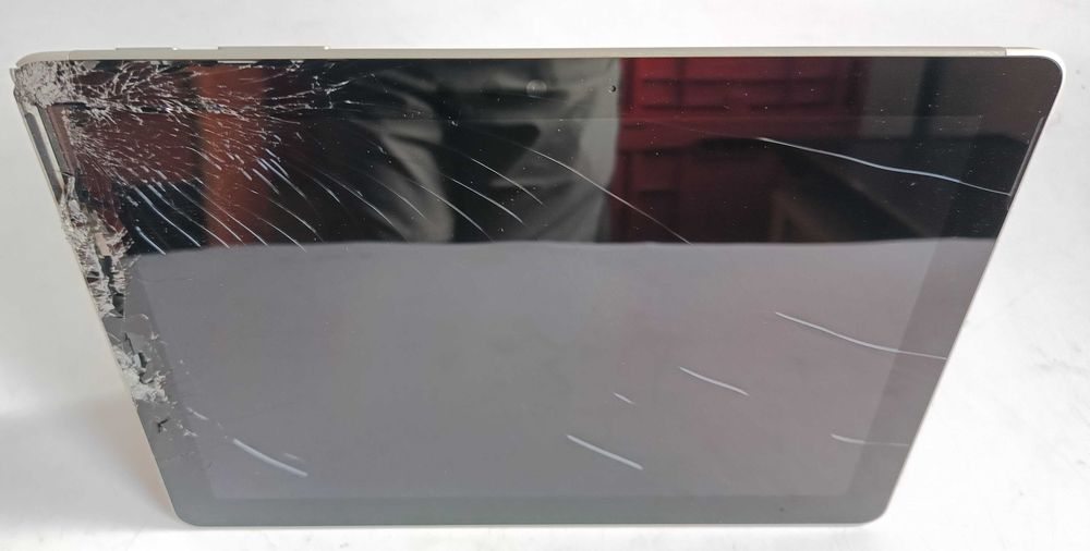 Tablet Microsoft Surface Go 1824 10" 4GB/64GB + zasilacz [TAB6]