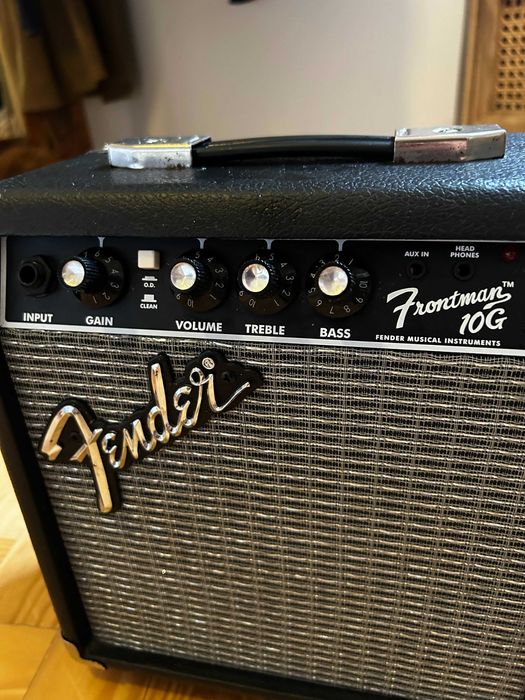 Amplificador Fender Frontman 10G