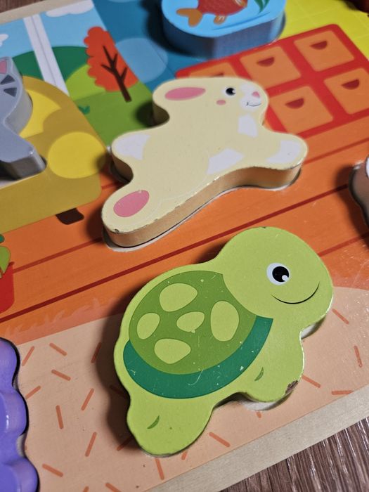 Drewniane układanki ze zwierzętami