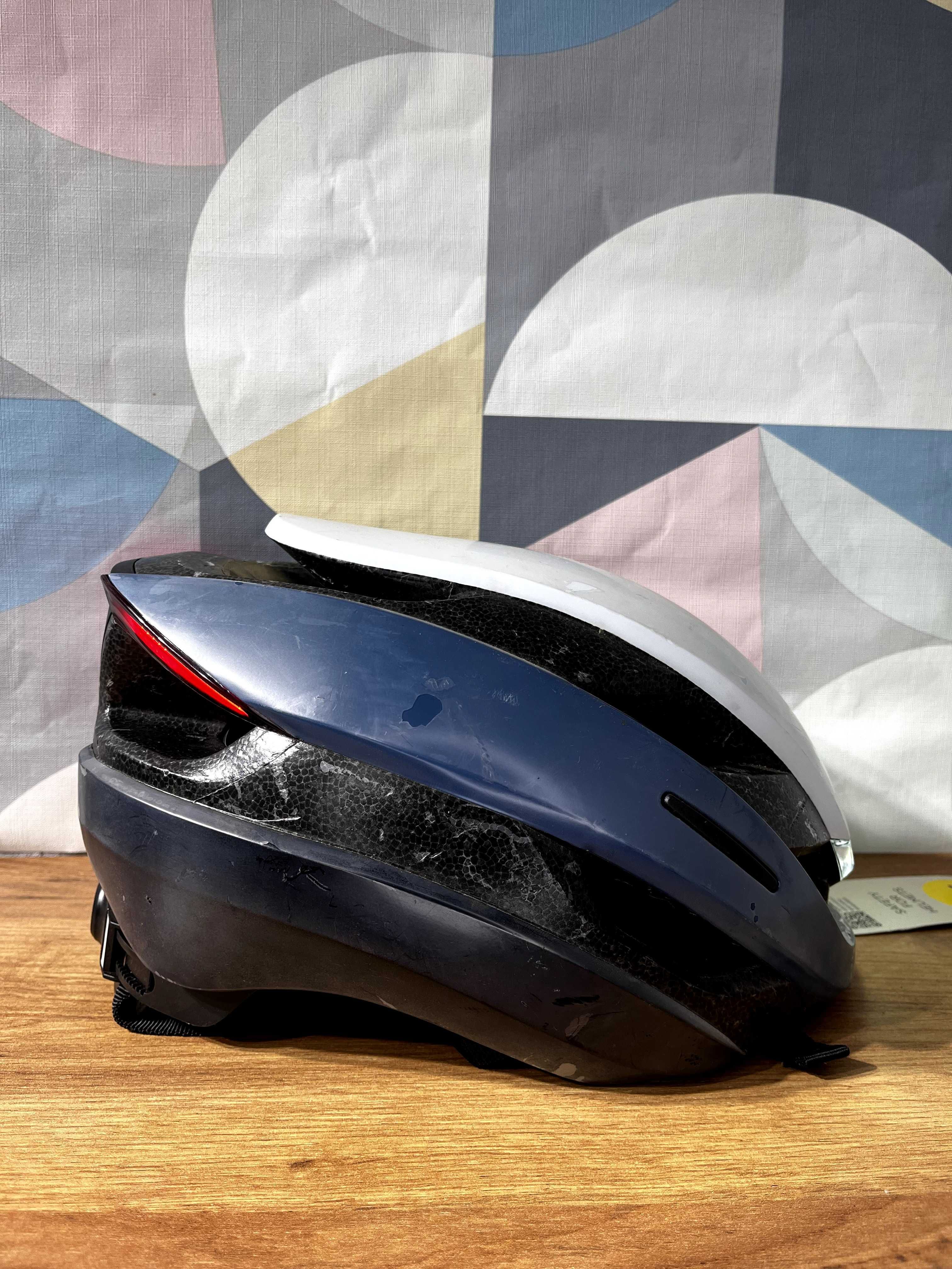Powystawowy Kask Rowerowy Lumos Ultra Led Mips r. XL (61-65cm)