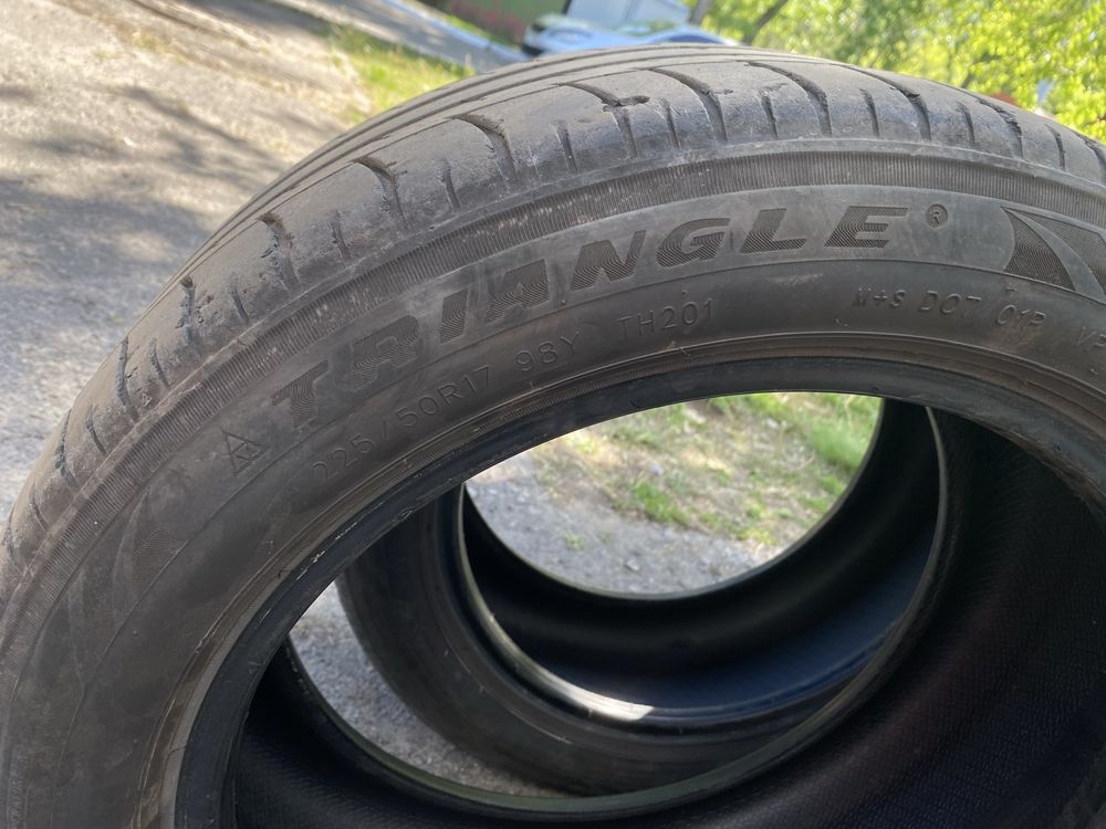 Продам резина 225/50 R17