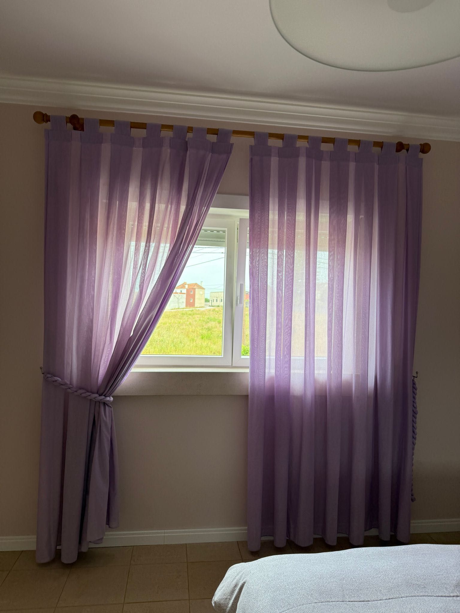 Cortinados 2,40x2,30 com varāo