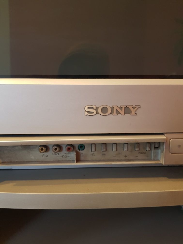 Телевизор Sony trinitron