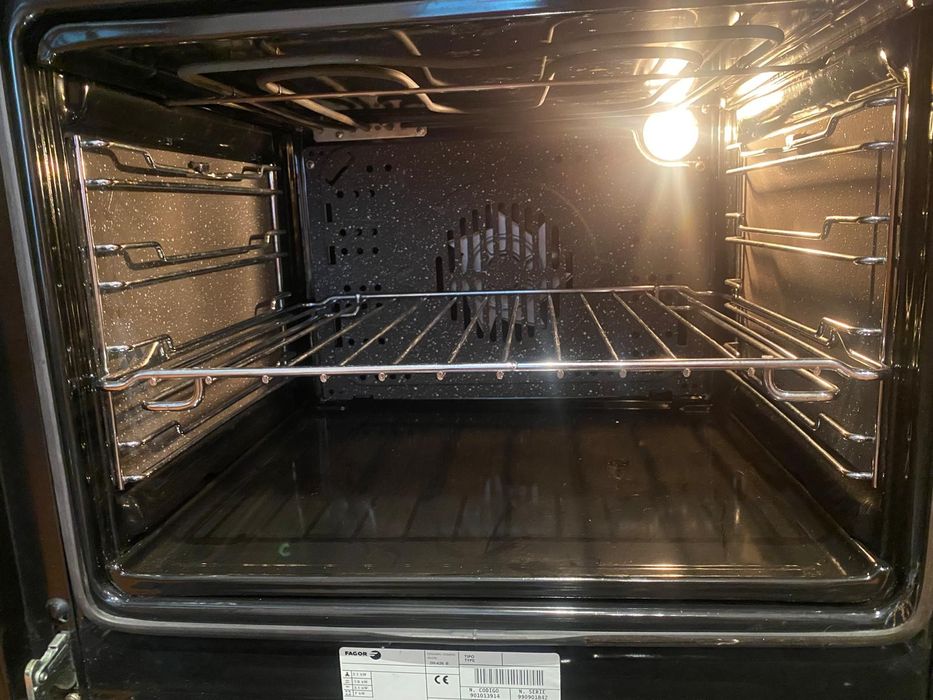 Forno com placa e exaustor Fagor