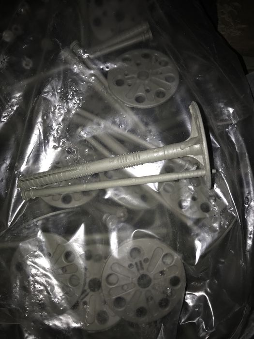 Дюбель для теплоізоляціі