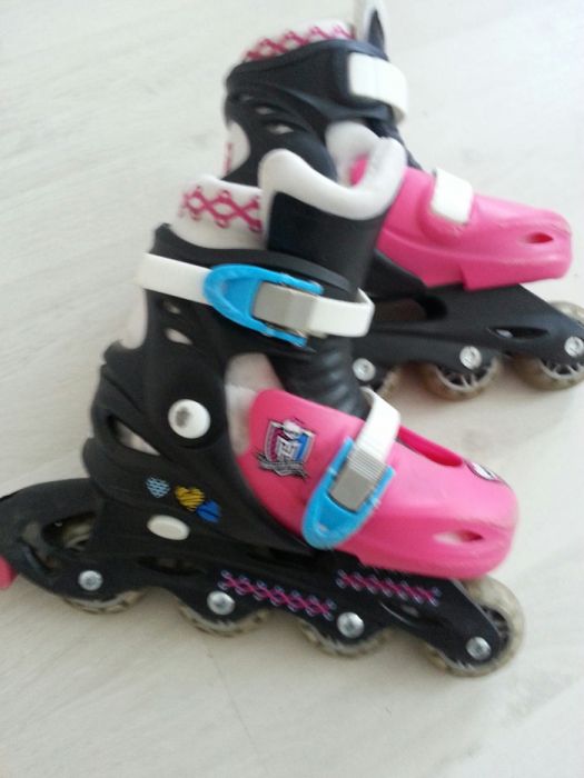 Rolki regulowane rozm. 30-33Monster High