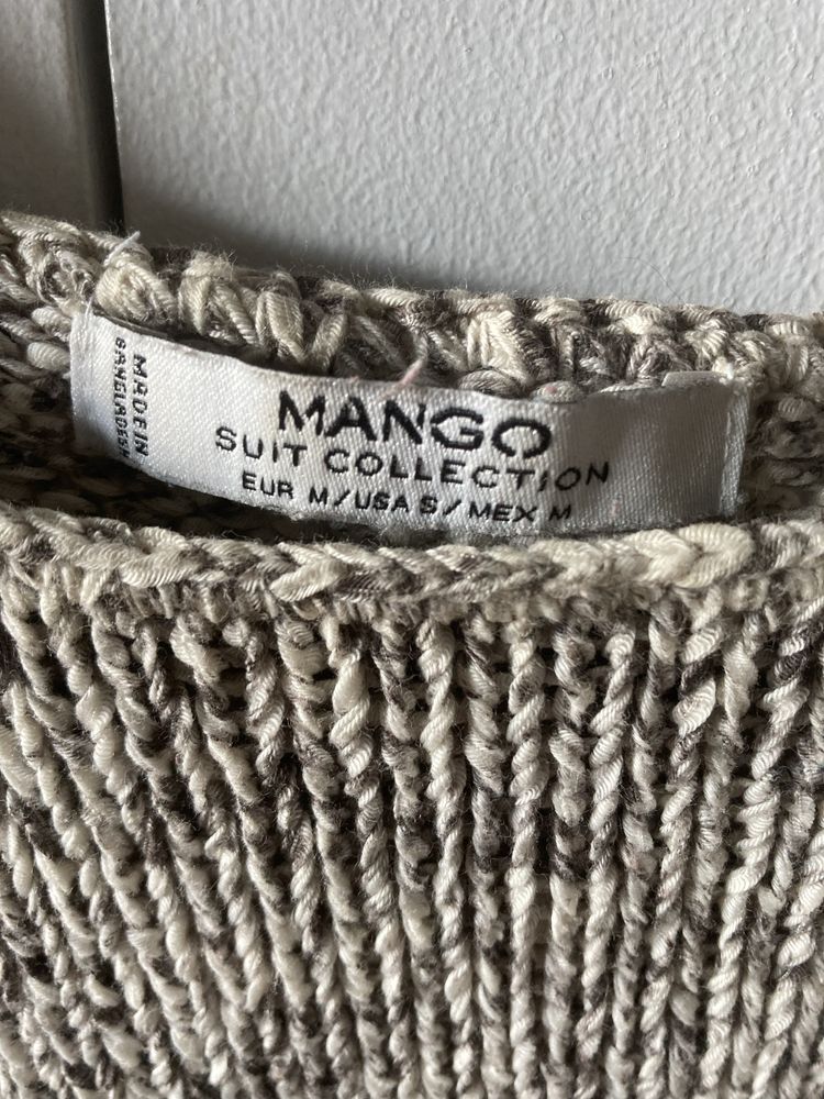 Szary sweter Mango
