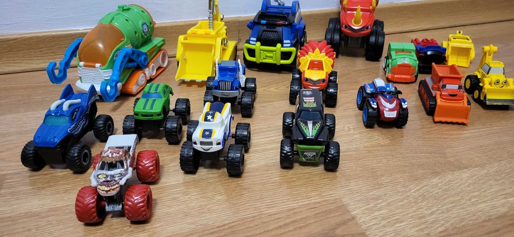 Psi patrol, bob budowniczy, blaze mega maszyny, monster truck