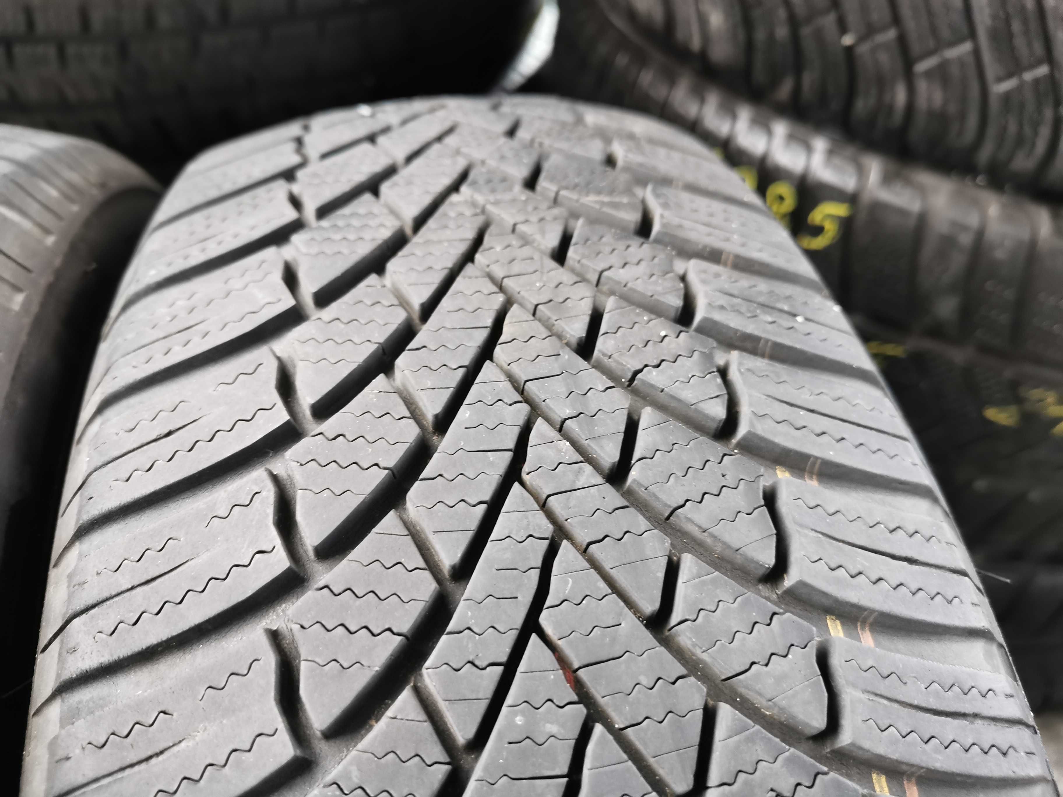Bridgestone Blizzak LM005 185/60r15 84T 6mm N8086