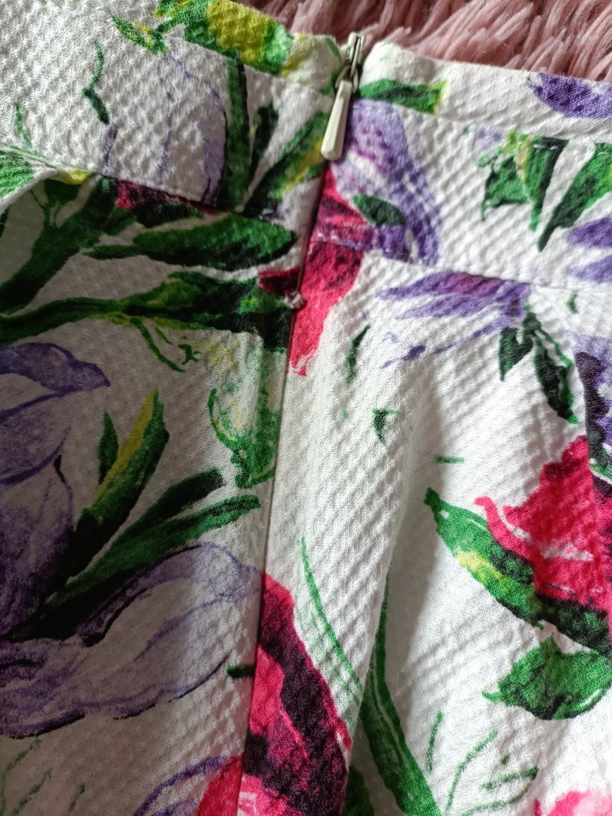 Spódnica mini w kwiaty