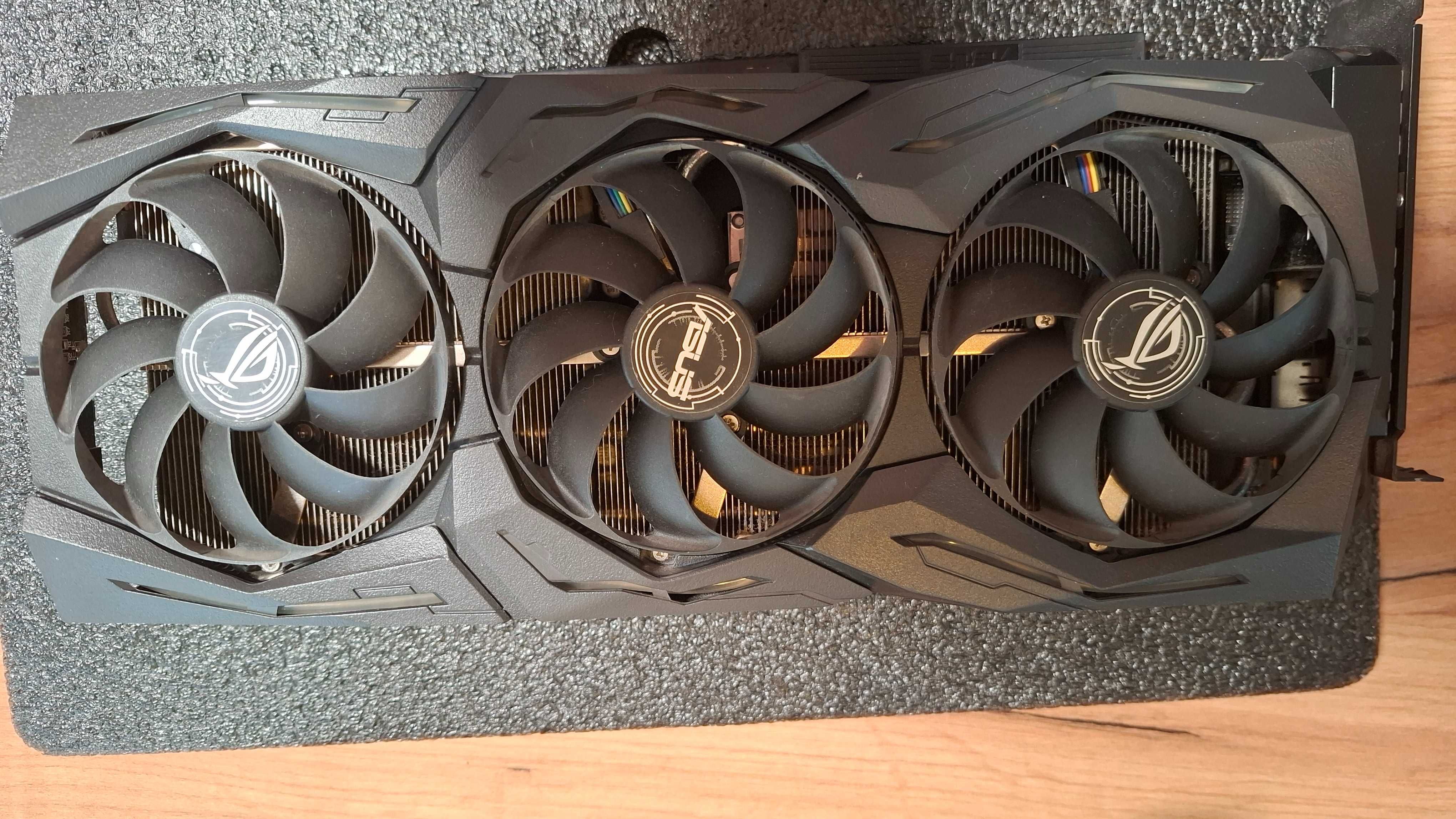 Видеокарта ROG Strix Asus RTX 2080 Ti 11GB в отличном состоянии