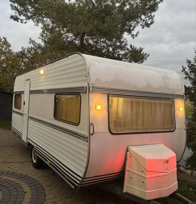 Przyczepa hobby 520
