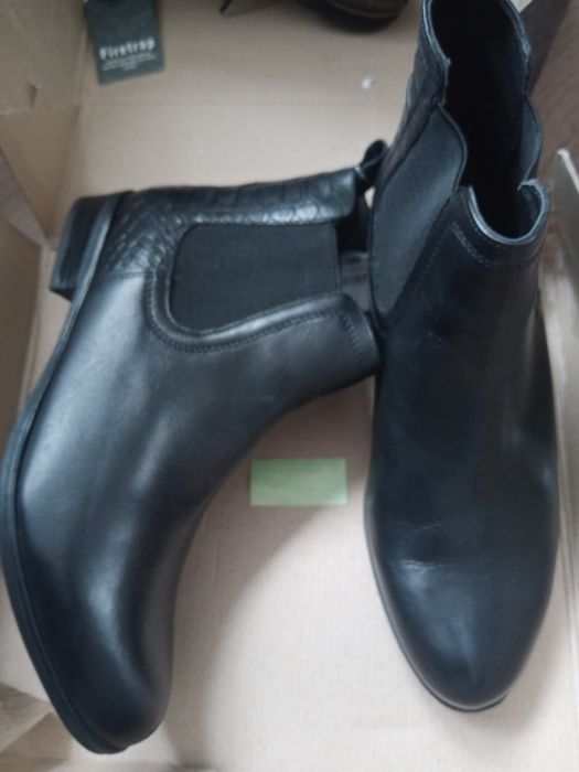 Шкіряні чобітки Lasocki