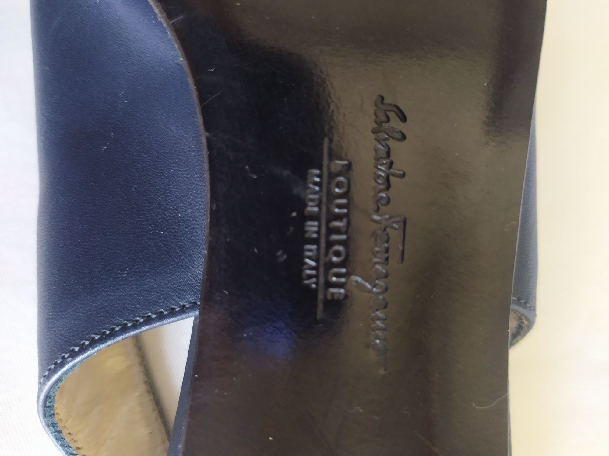 Sandálias Salvatore Ferragamo 37