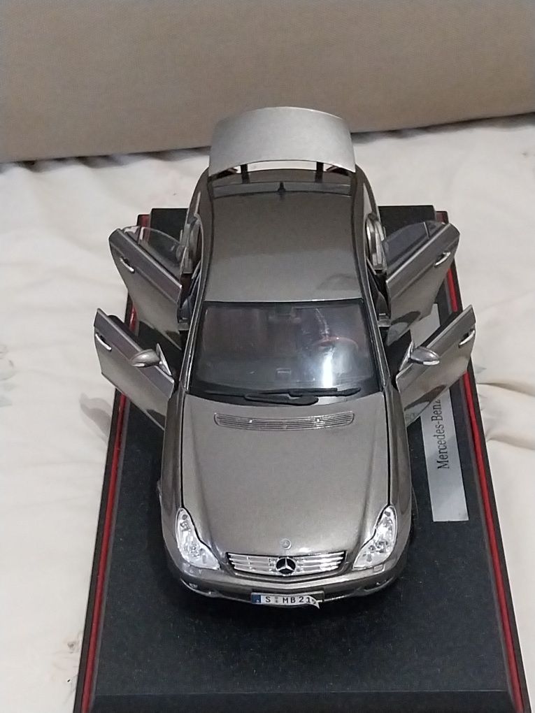 Miniatura Mercedes Benz CLS-Klasse