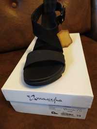 Sprzedam   nowe sandały firmy Maciejka nr 39