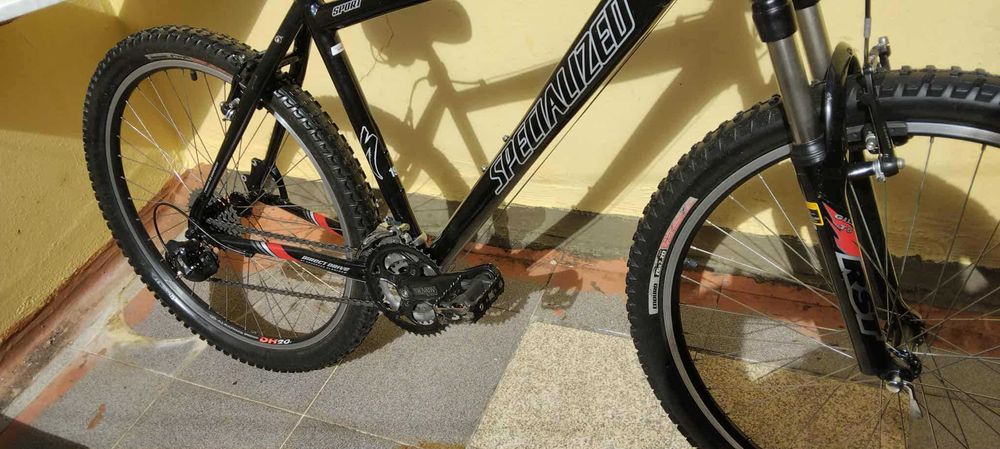 Bicicleta Specialized Hardrock Roda 26
