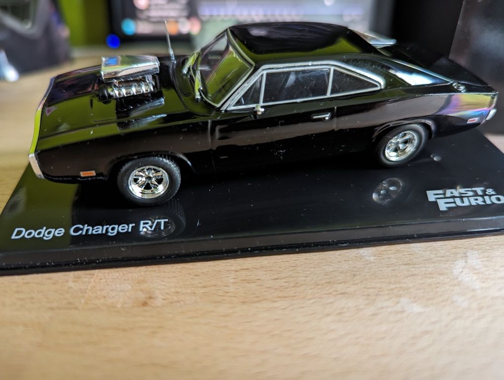 Model Dodge Charger R/T Deagostini 1:43 / zamiana