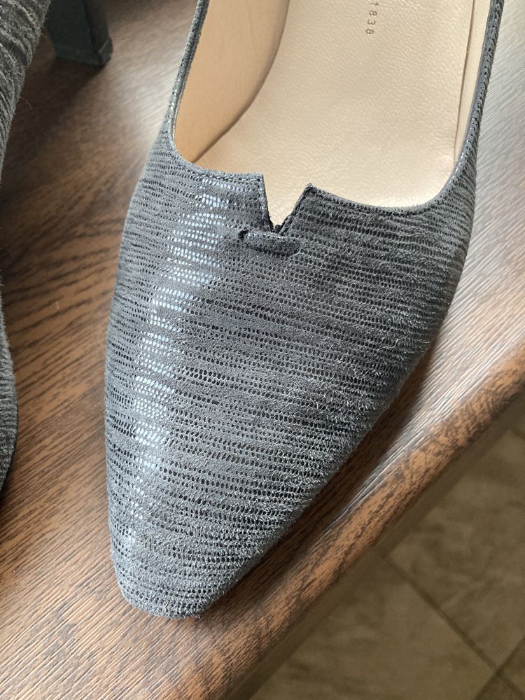 Piękne buty drogiej marki Peter Kaiser