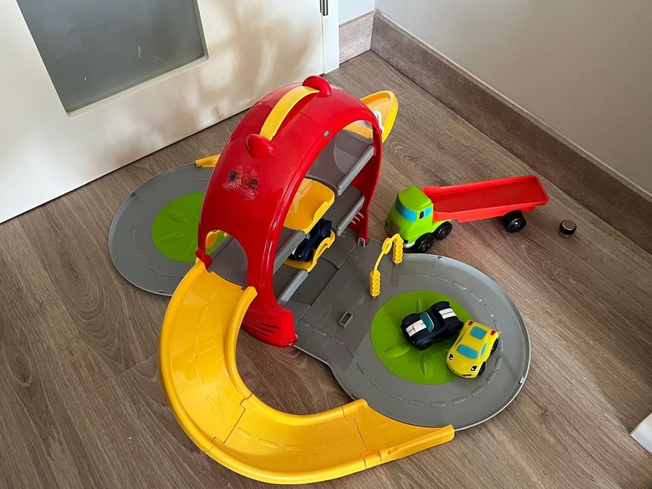 Mala / garagem - óptimo estado