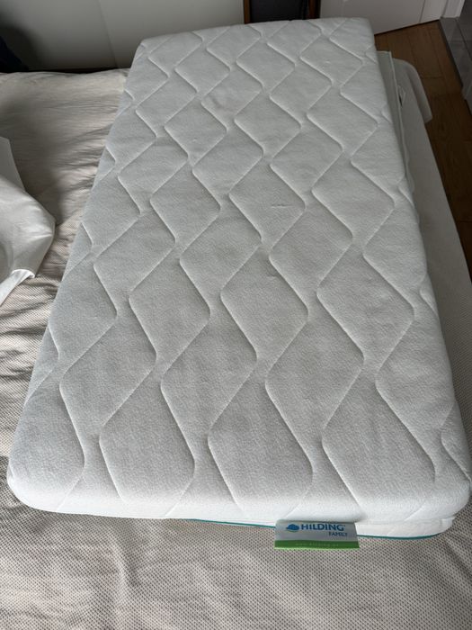Łóżeczko GULLIVER IKEA, białe 120x60cm + materac HILDING Dobranocka