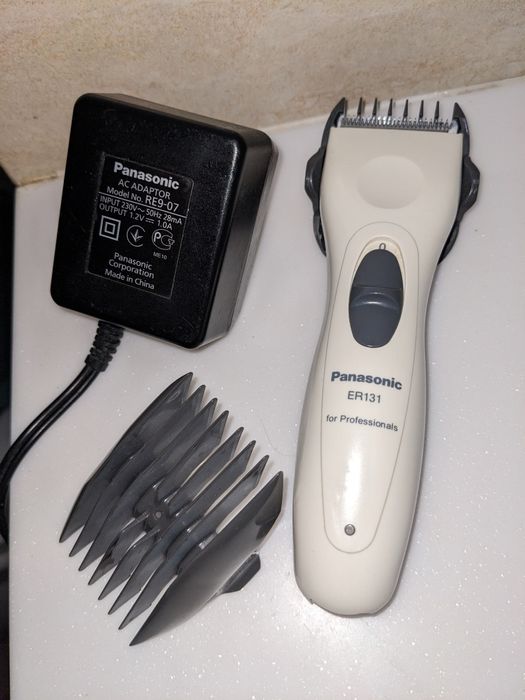 Машинка для стрижки Panasonic Er 131
Машинка для стрижки Panasonic ER1