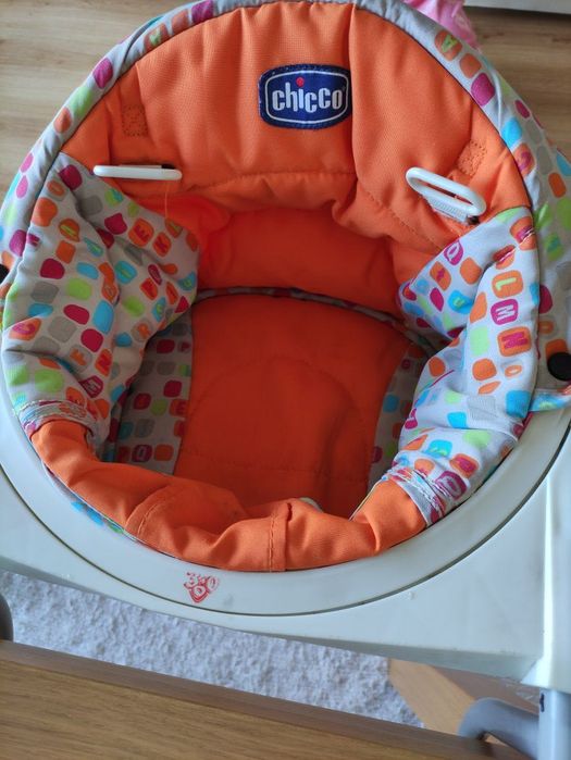 Cadeira chicco mesa 360 graus