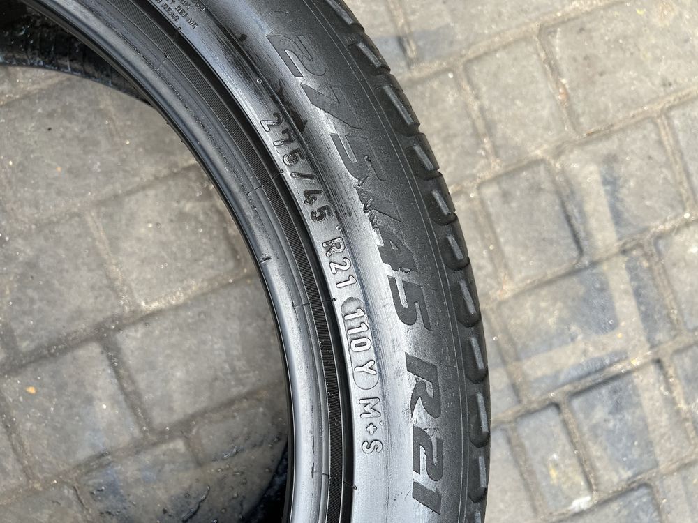 275/45/R21 (4) Pirelli