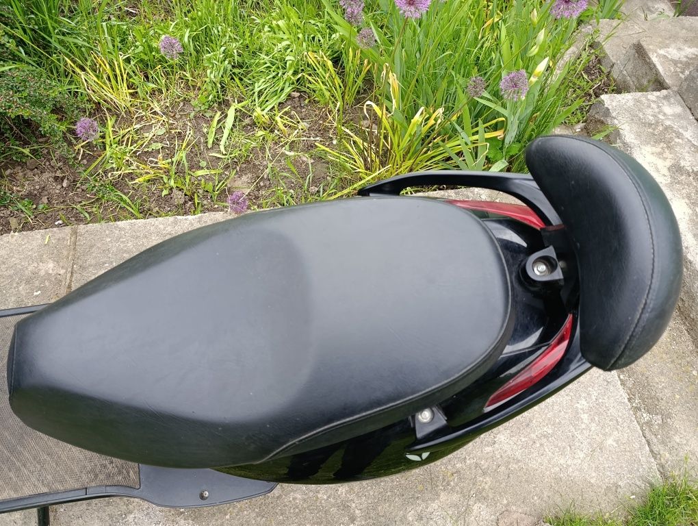 Електроскутер YADEA S-WAY Black