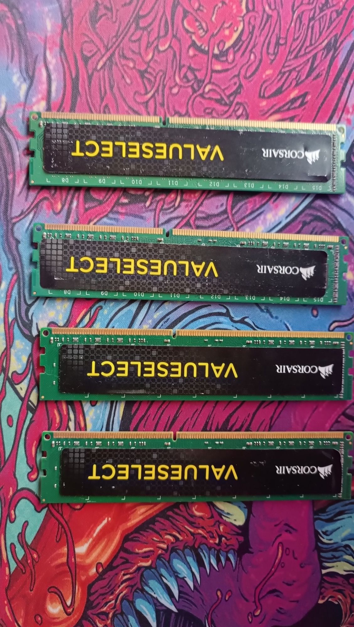 Оперативна пам'ять Corsair DDR3 1333мГц  4гб