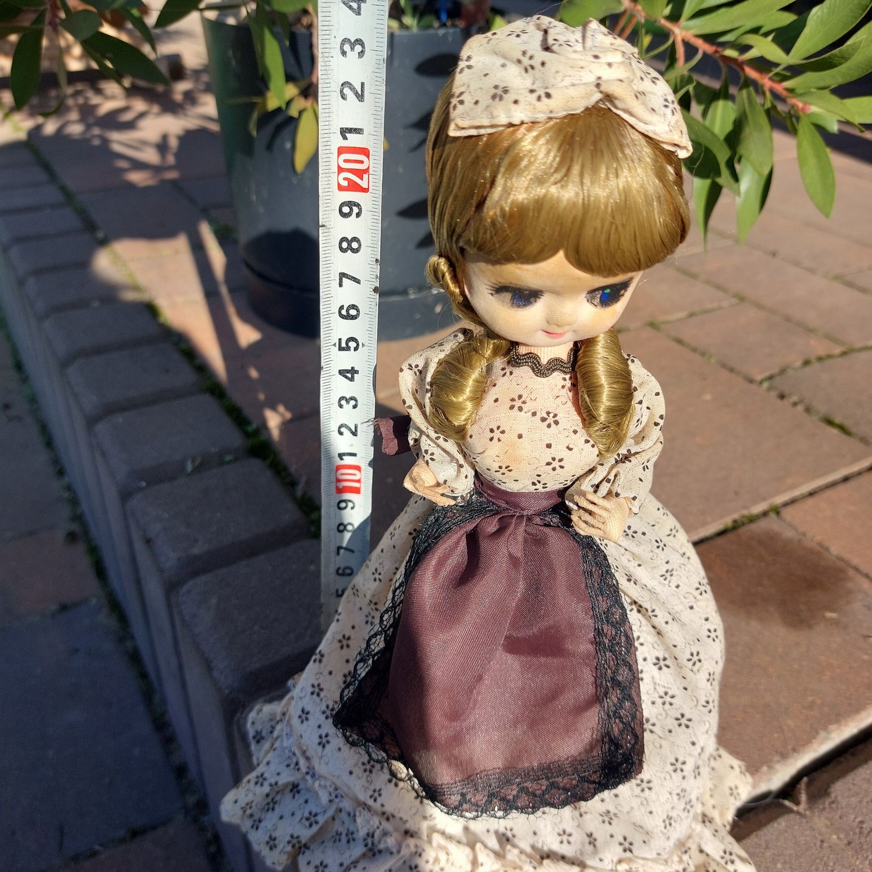 Lalka kolekcjonerska 24 cm