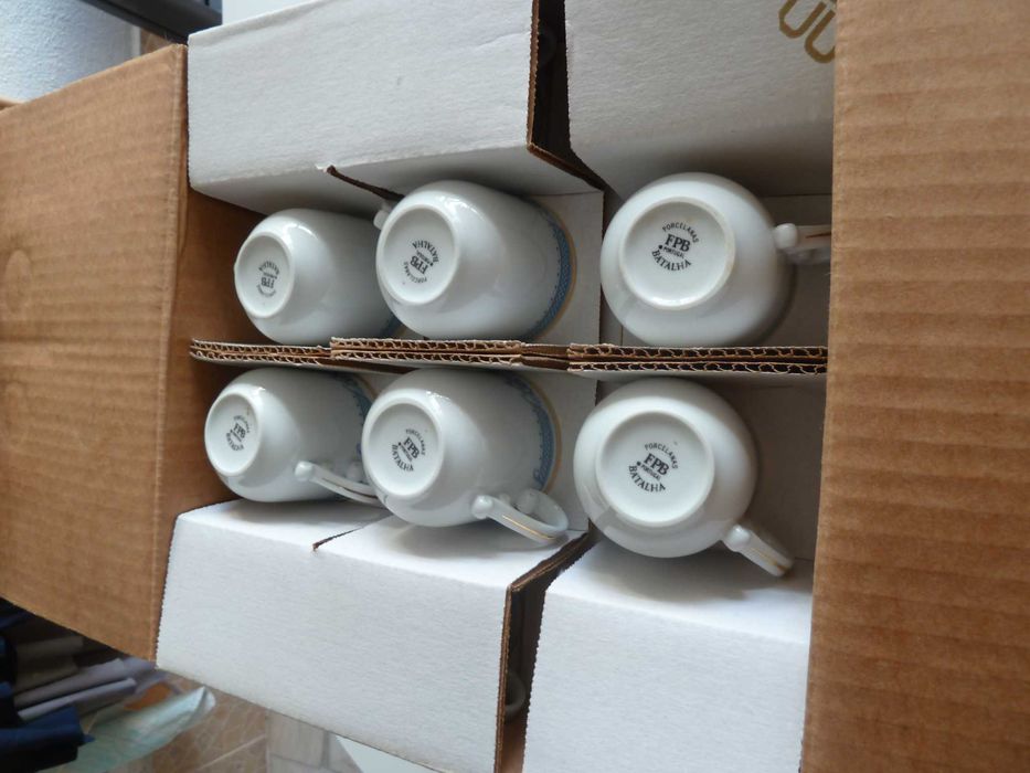 Serviço de Jantar, café e cha 70 peças