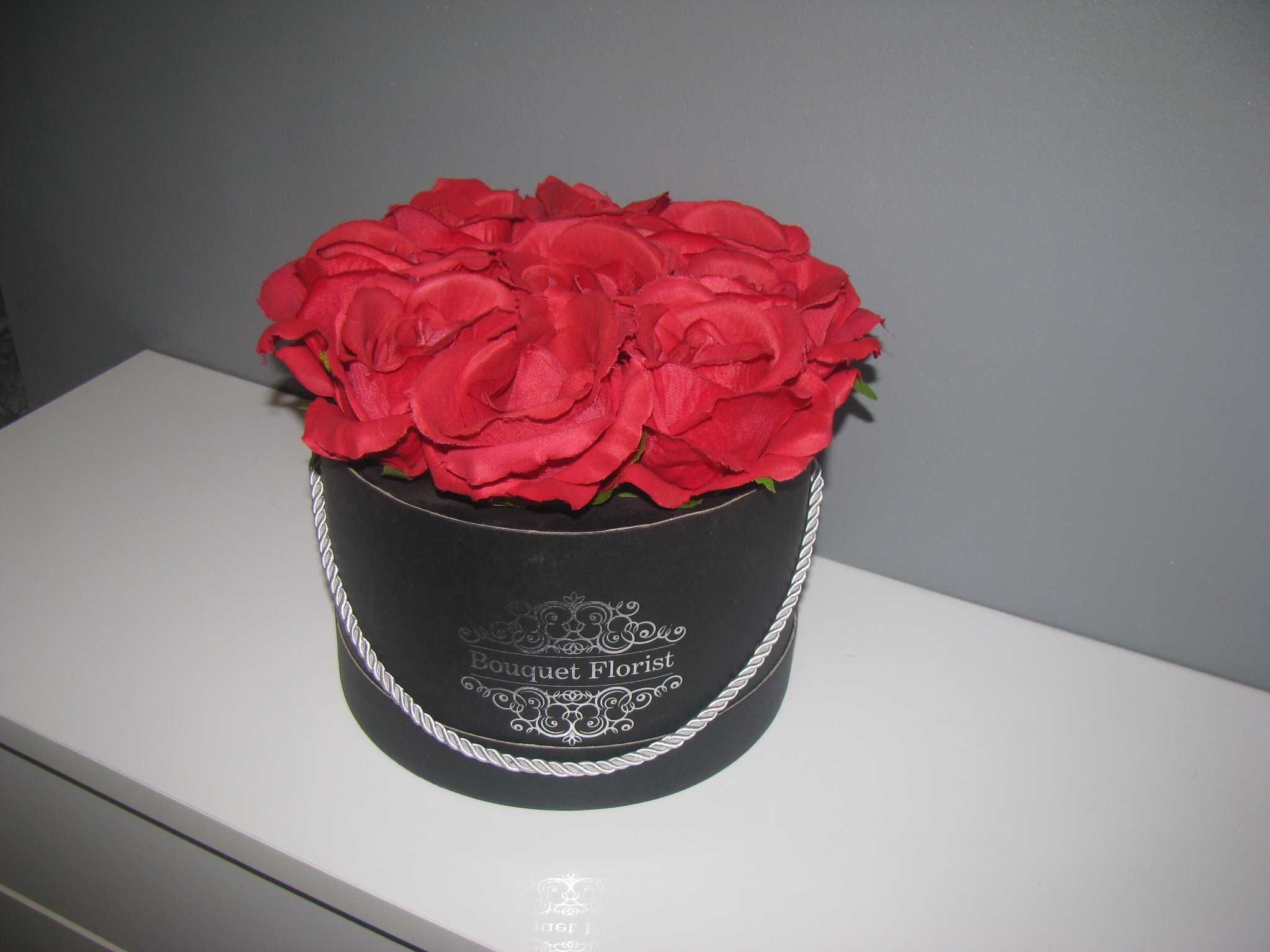 flower box kwiaty w pudełku róże 9 szt. bukiet flowerbox na prezent