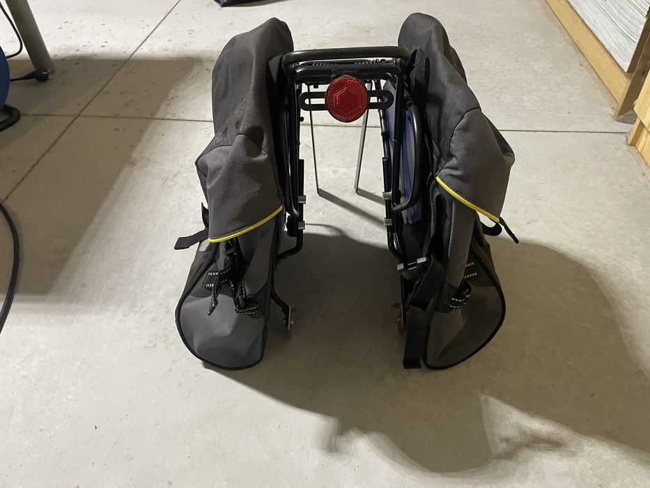 Alforges e suporte de bicicleta