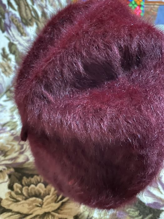 Продам женский ангоровый берет