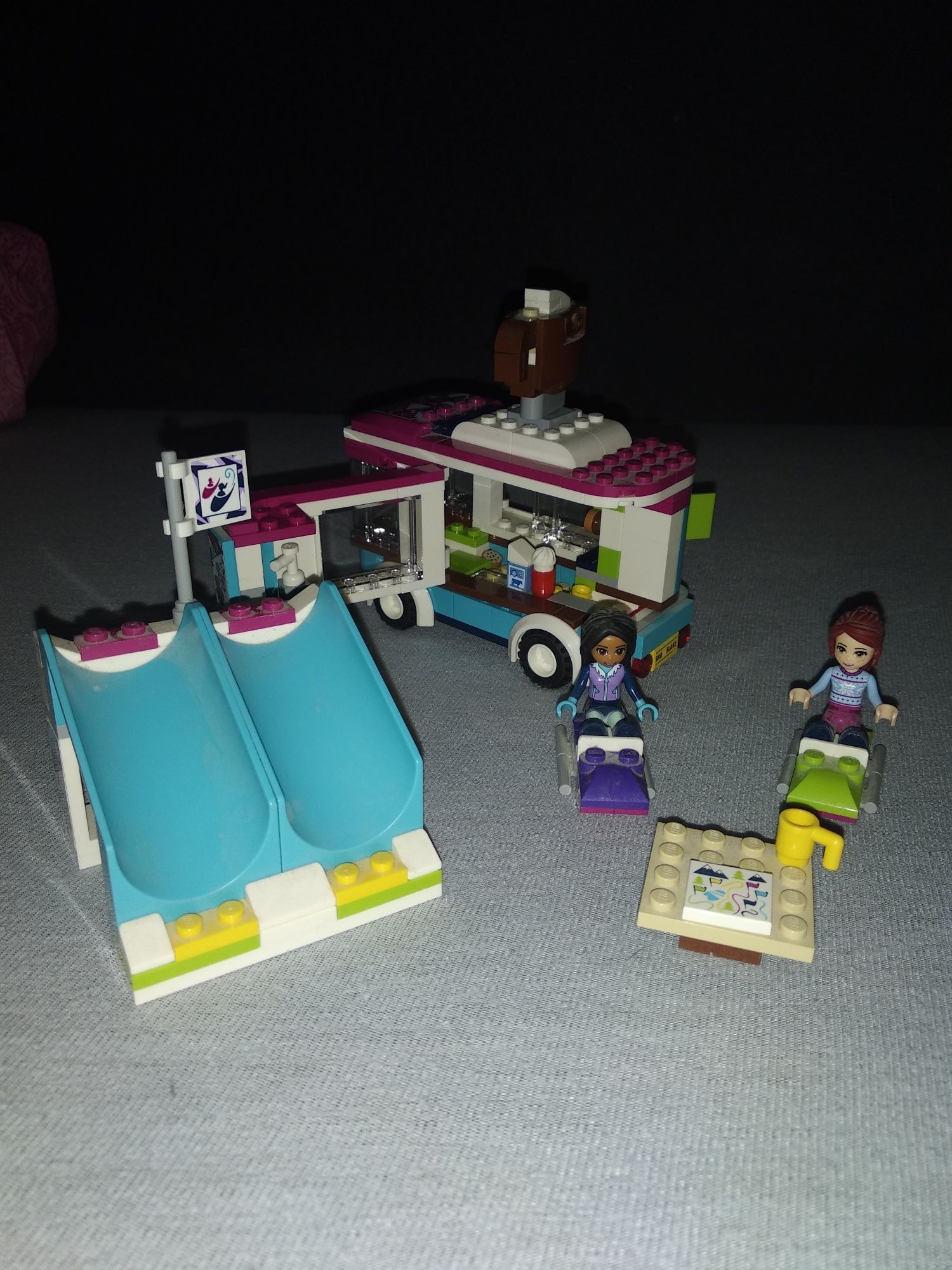 Klocki LEGO friends furgonetka z gorącą czekoladą