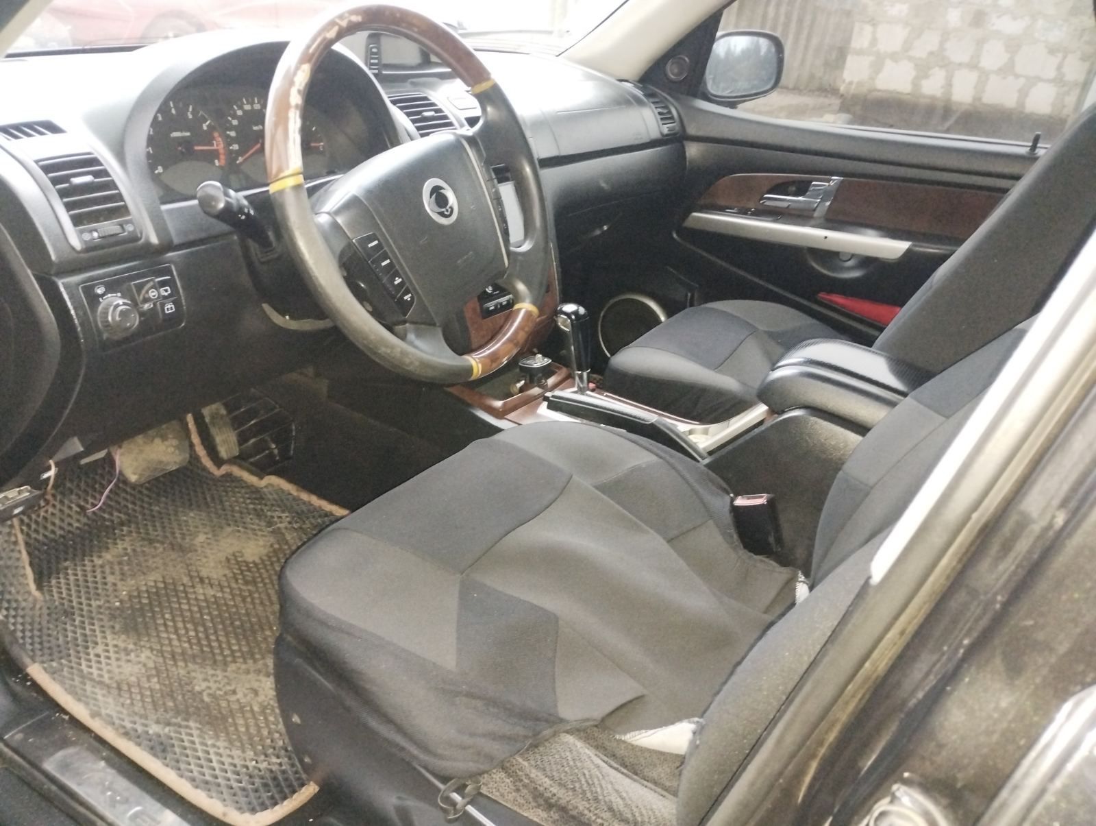 Продам Rexton RX 320
