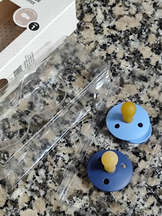 Chupetas BIBS e chupeta MAM