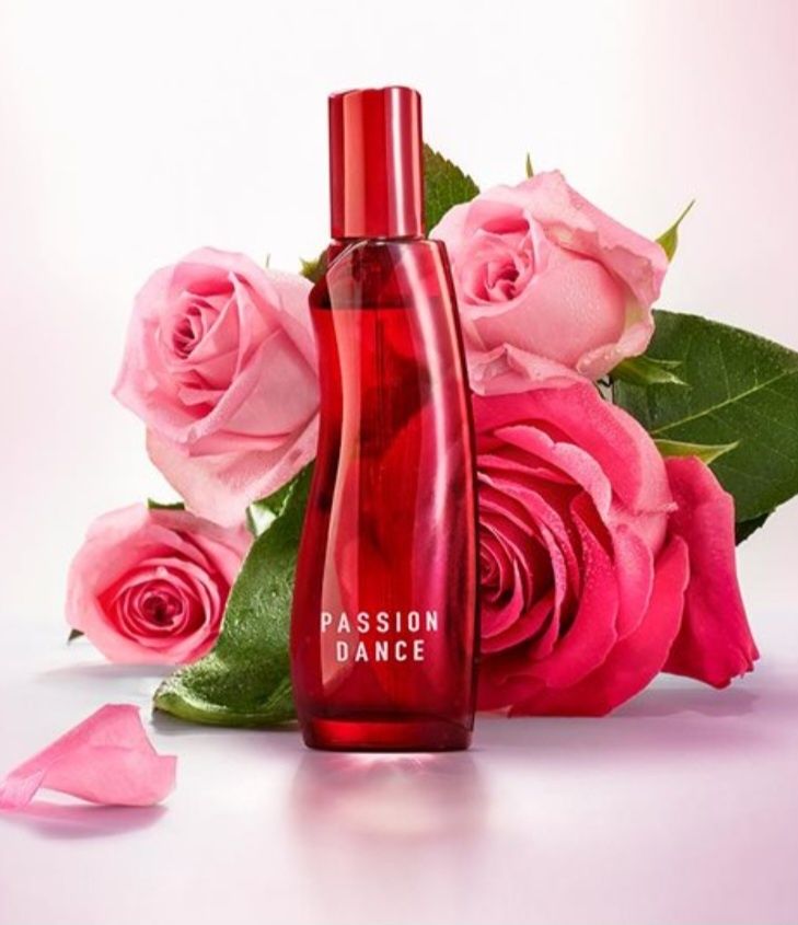 Woda toaletowa Passion Dance AVON 50 ml Narcyz Róża Grejfrut Drz. sand