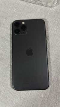 Iphone 11 Pro, com alguns sinais de uso , totalmente funcional.