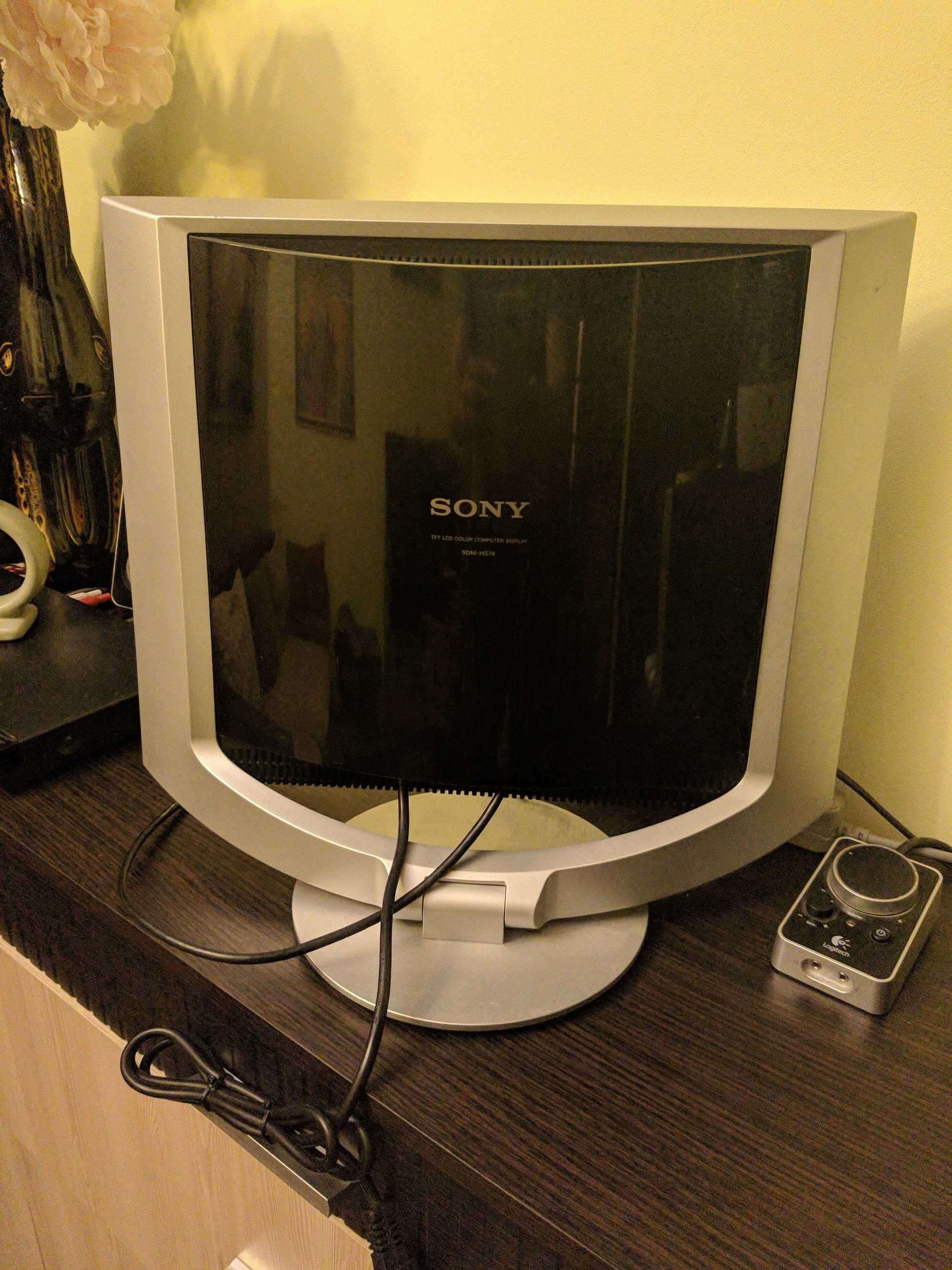 Монитор SONY SDM-HS74 TFT LCD Color computer display, 17"