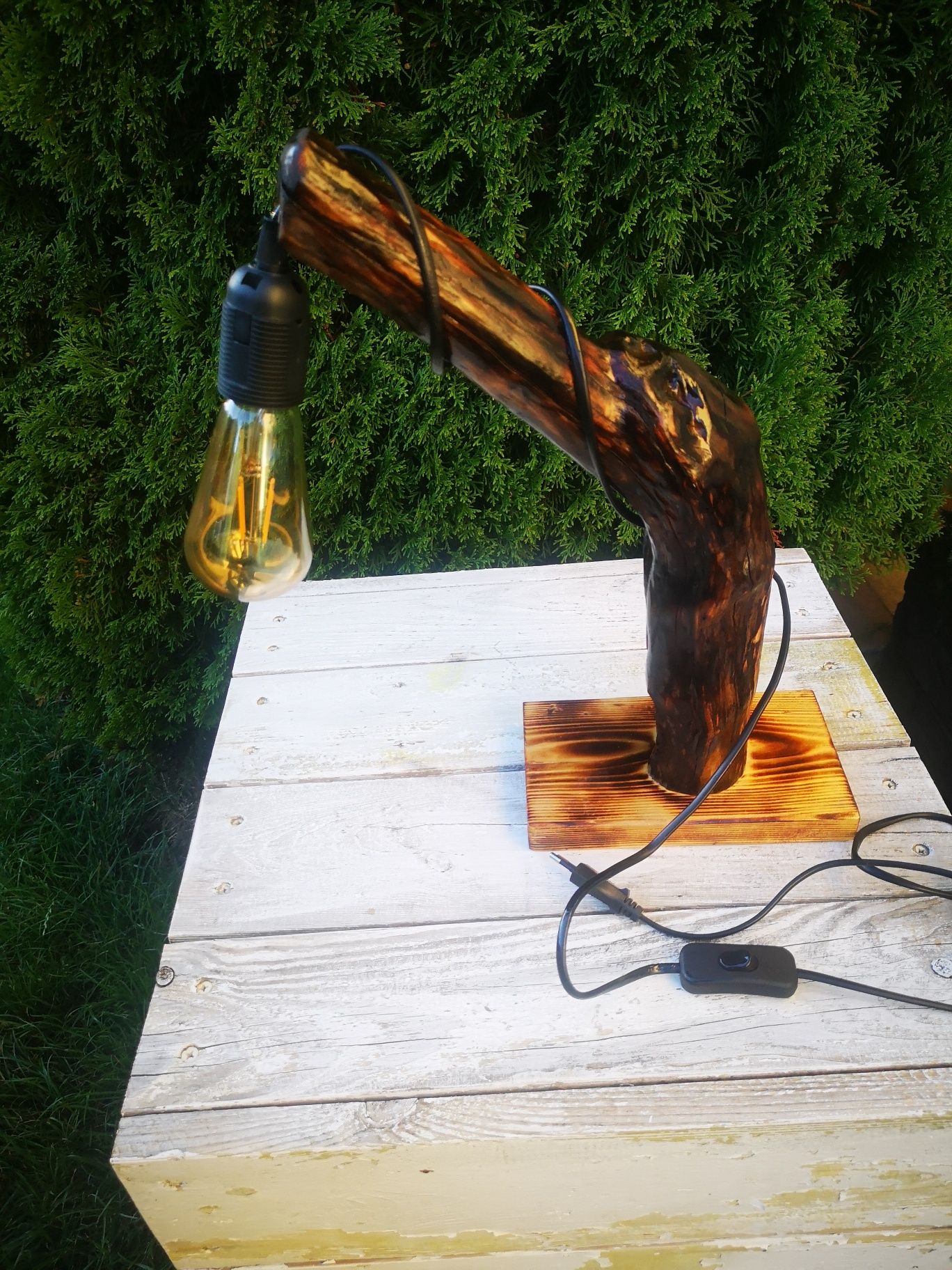Lampka nocna Handmade ozdobna żarówka prawdziwe drewno